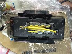 奔驰S350门吸泵