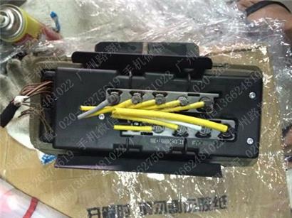 奔驰S350门吸泵