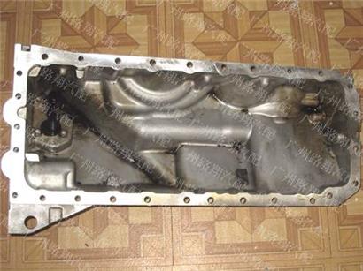 宝马X5发动机油底壳