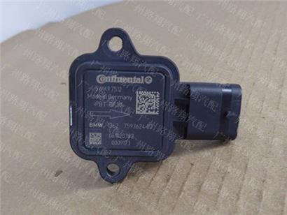 宝马M135I空气流量计