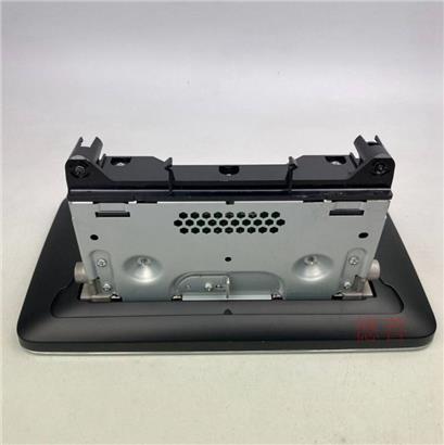 奔驰C63显示器