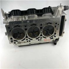 奔驰S400汽缸盖